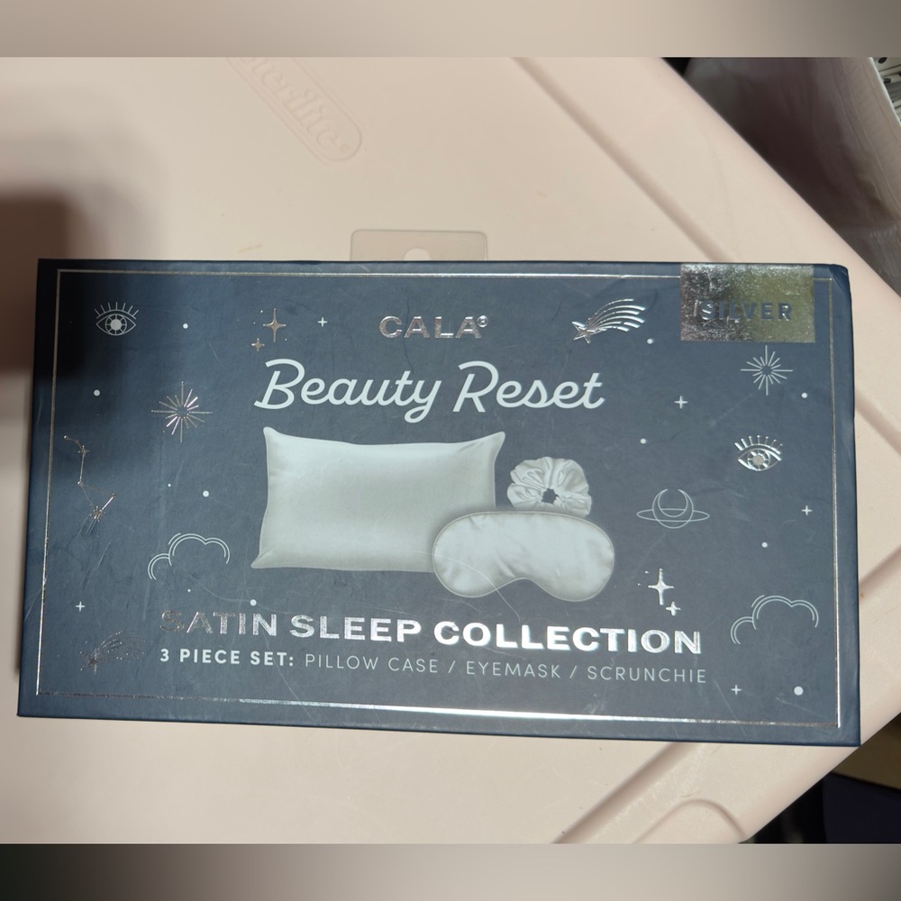 Beauty Reset Silver Satin Sleep Set: Pillowcase, Eyemask, Scrunchie